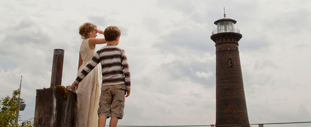 Ein-Märchen-von-einer-unmöglichen-Stelle-im-Universum_grosses-bild